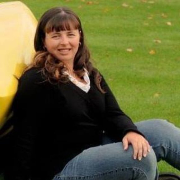 Meet your Posher, Stacey - Picture 1 of 1